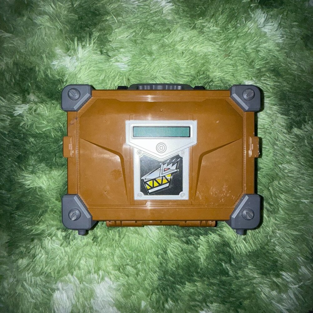 *NEW Zyuden Sentai Kyoryuger DX Zyudenchi Brave Box 獣電ブレイブボックス